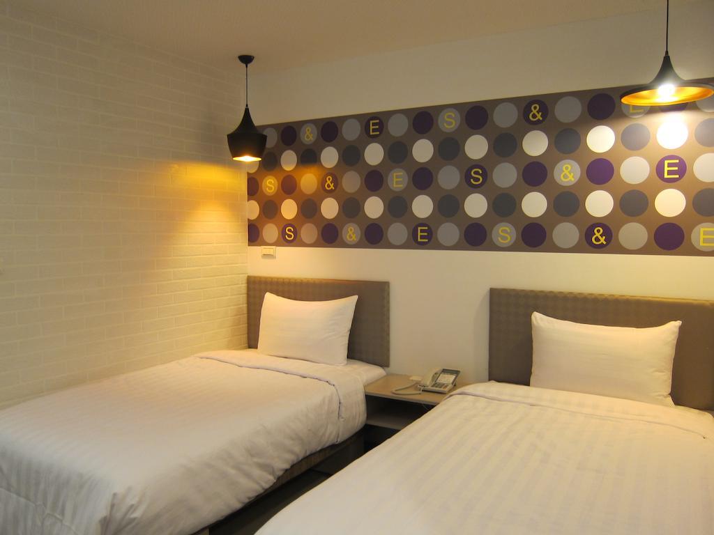 S&E Hotel Тайнан Екстериор снимка