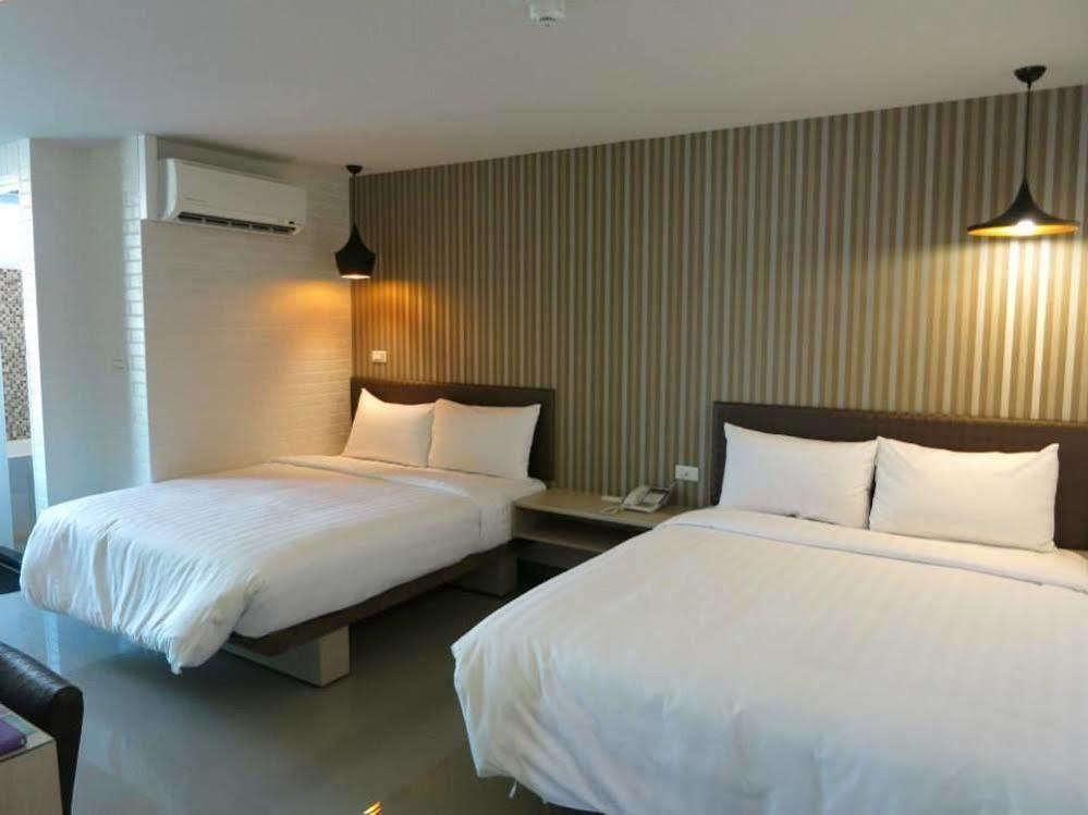 S&E Hotel Тайнан Екстериор снимка